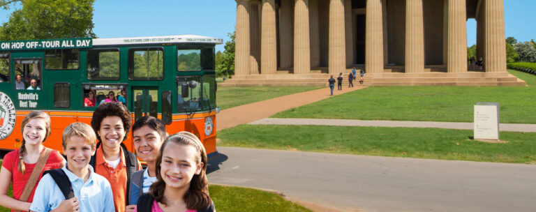 School kids in trolley tour to landmark