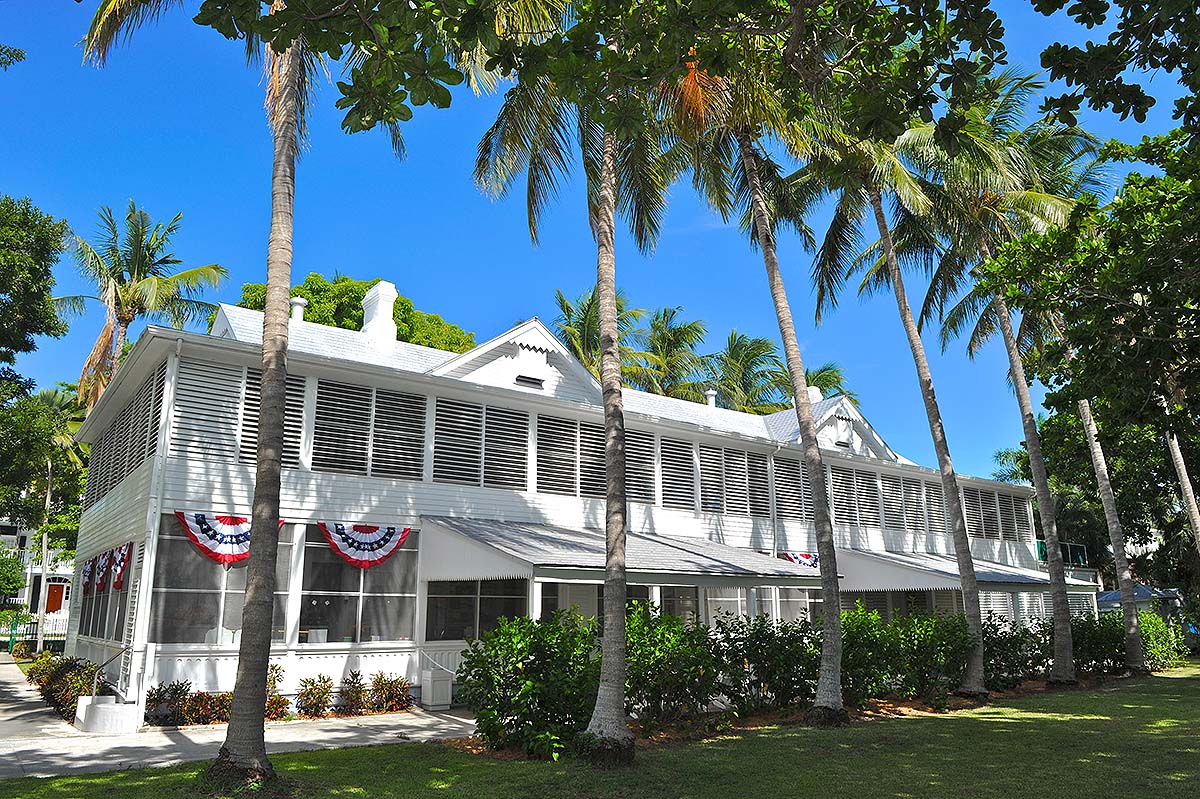 front of Truman Little White House