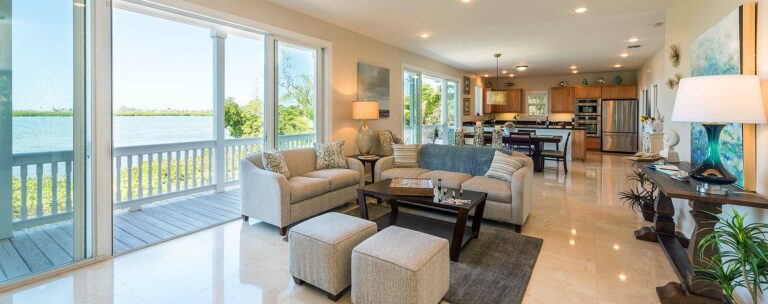 Key West Old Town Vacation Home living room and kitchen