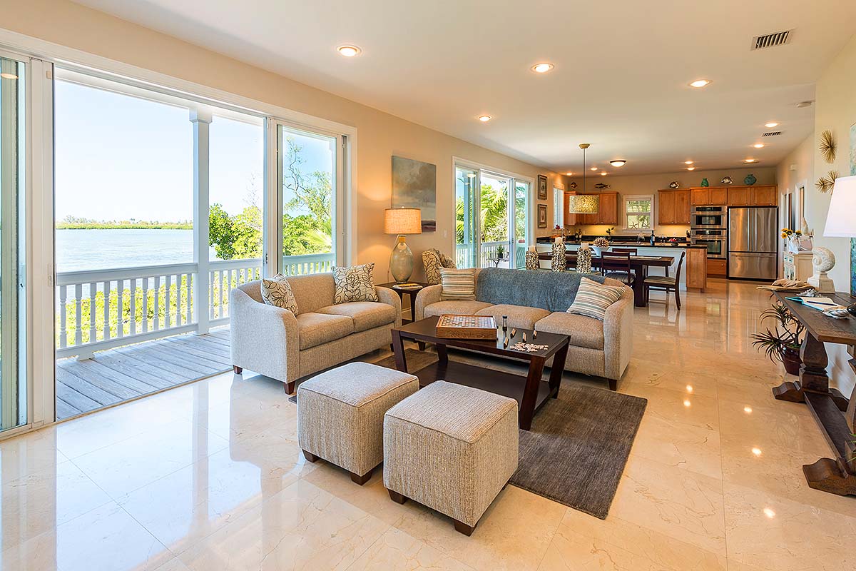 Key West Old Town Vacation Home living room and kitchen