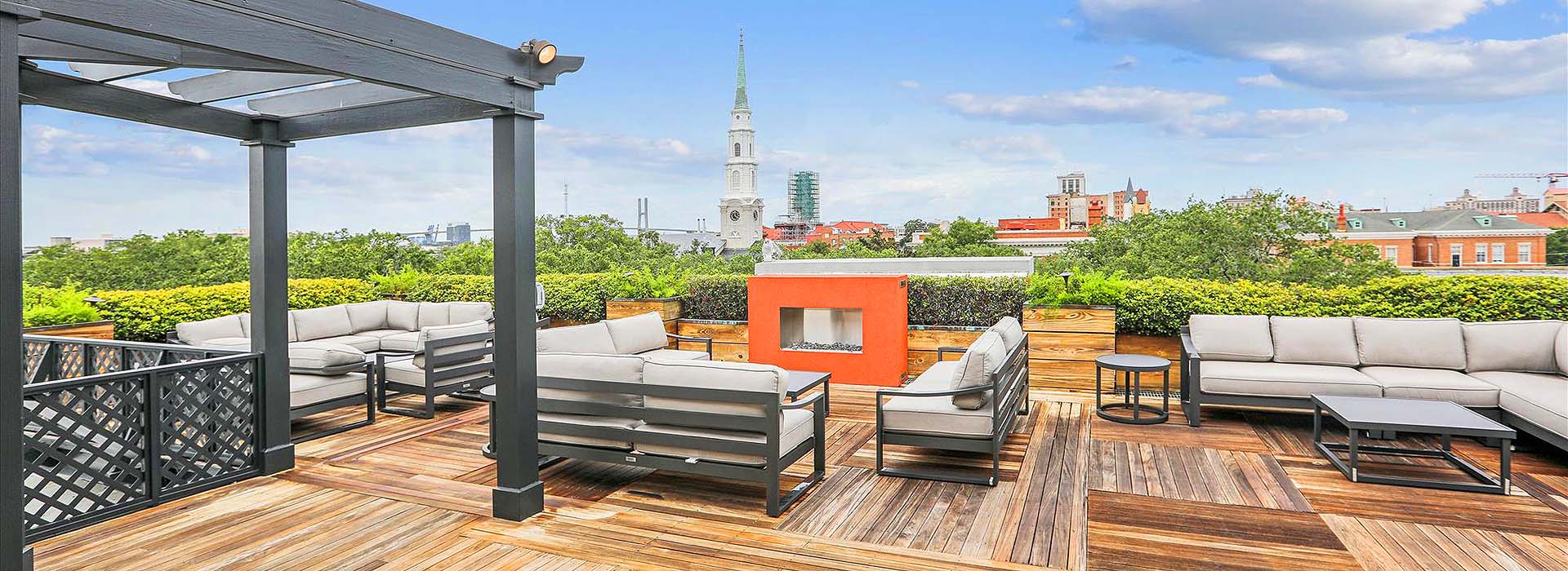 Savannah vacation home deck