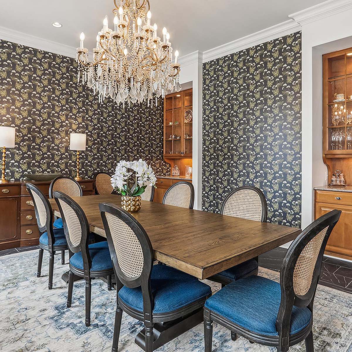 Savannah vacation home dining room