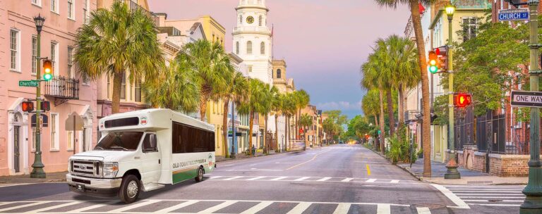 charleston trolley driving down broad street