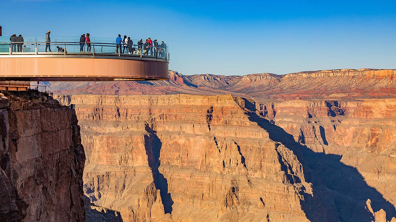 A breathtaking view of the Grand Canyon Skywalk