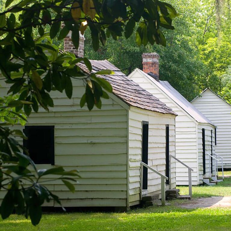 Magnolia Plantation cabins