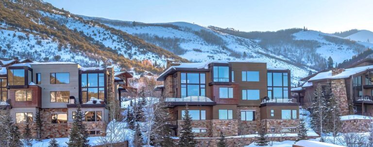 Park City Utah homes and mountains