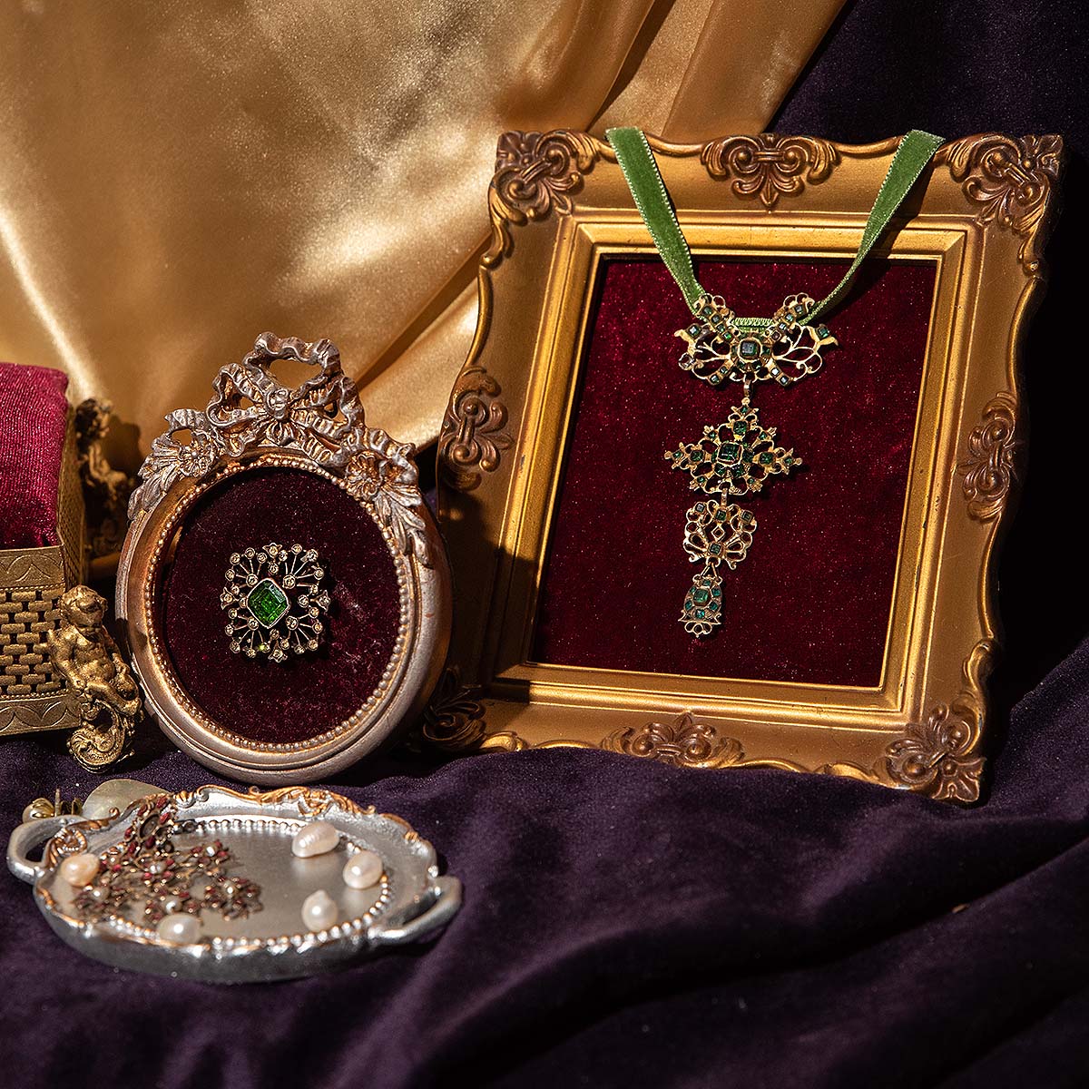 Savannah Pirates and Treasure Museum jewelry exhibit